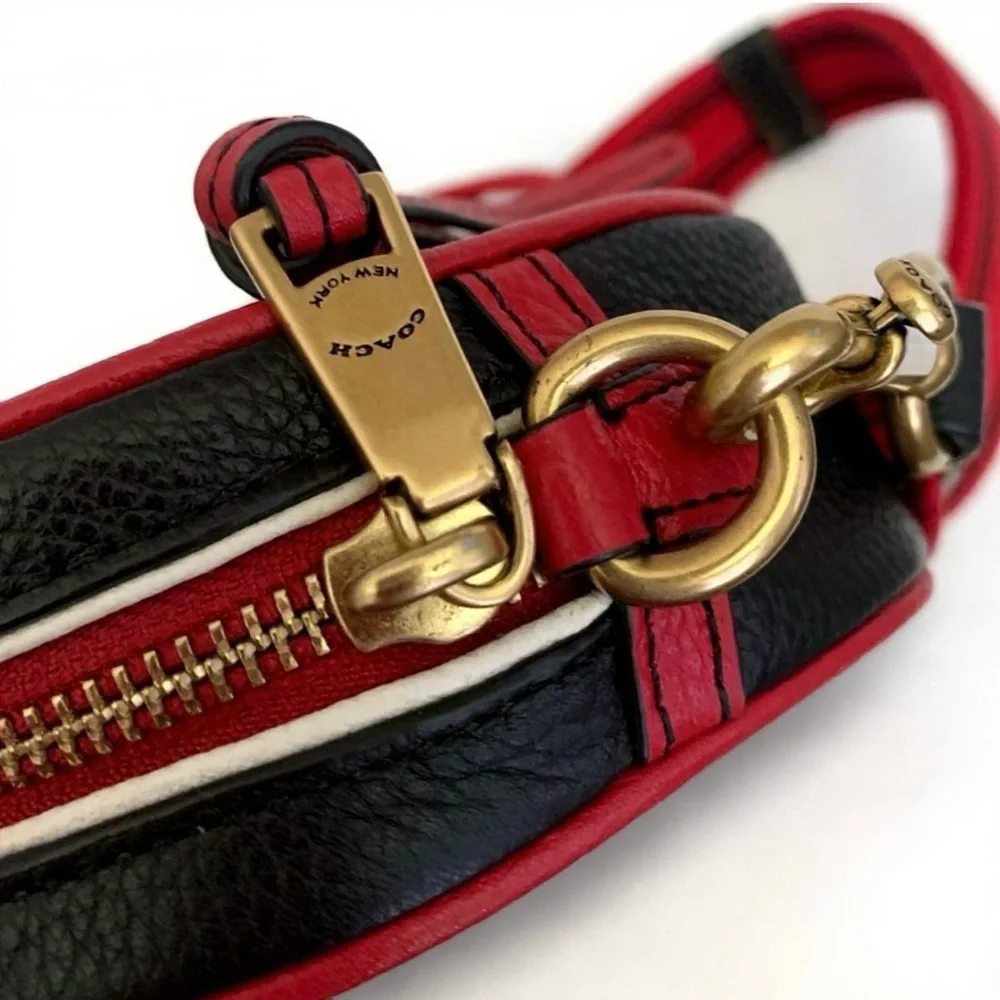 Coach stylish crossbody